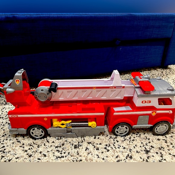 Paw patrol fire truck toy - Picture 1 of 3